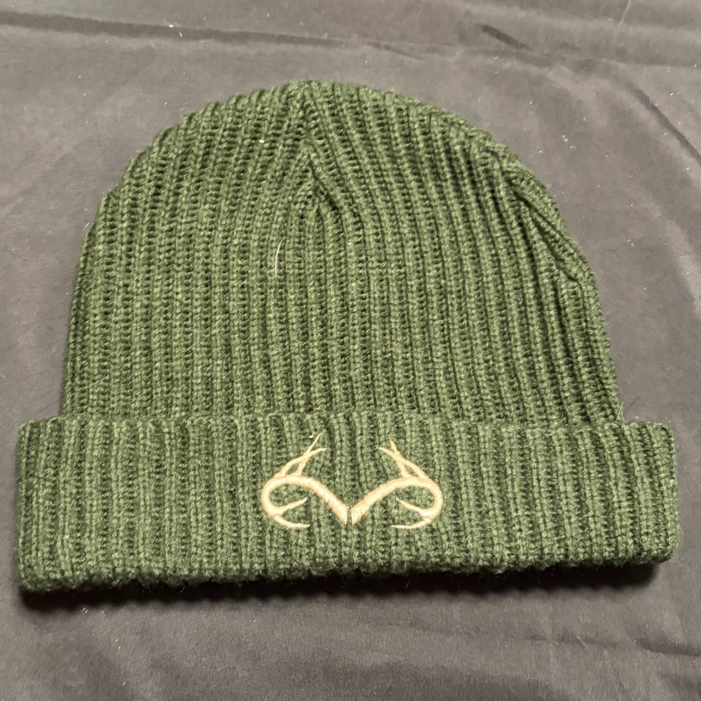 Realtree Green Ribbed Knit Cuffed Beanie Antler Logo Hunting Hat